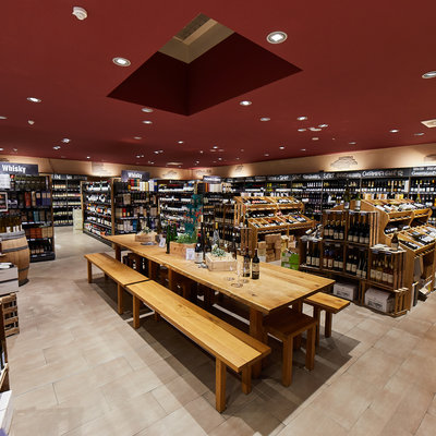 Weinhandlung univinum — Vinothek by UE